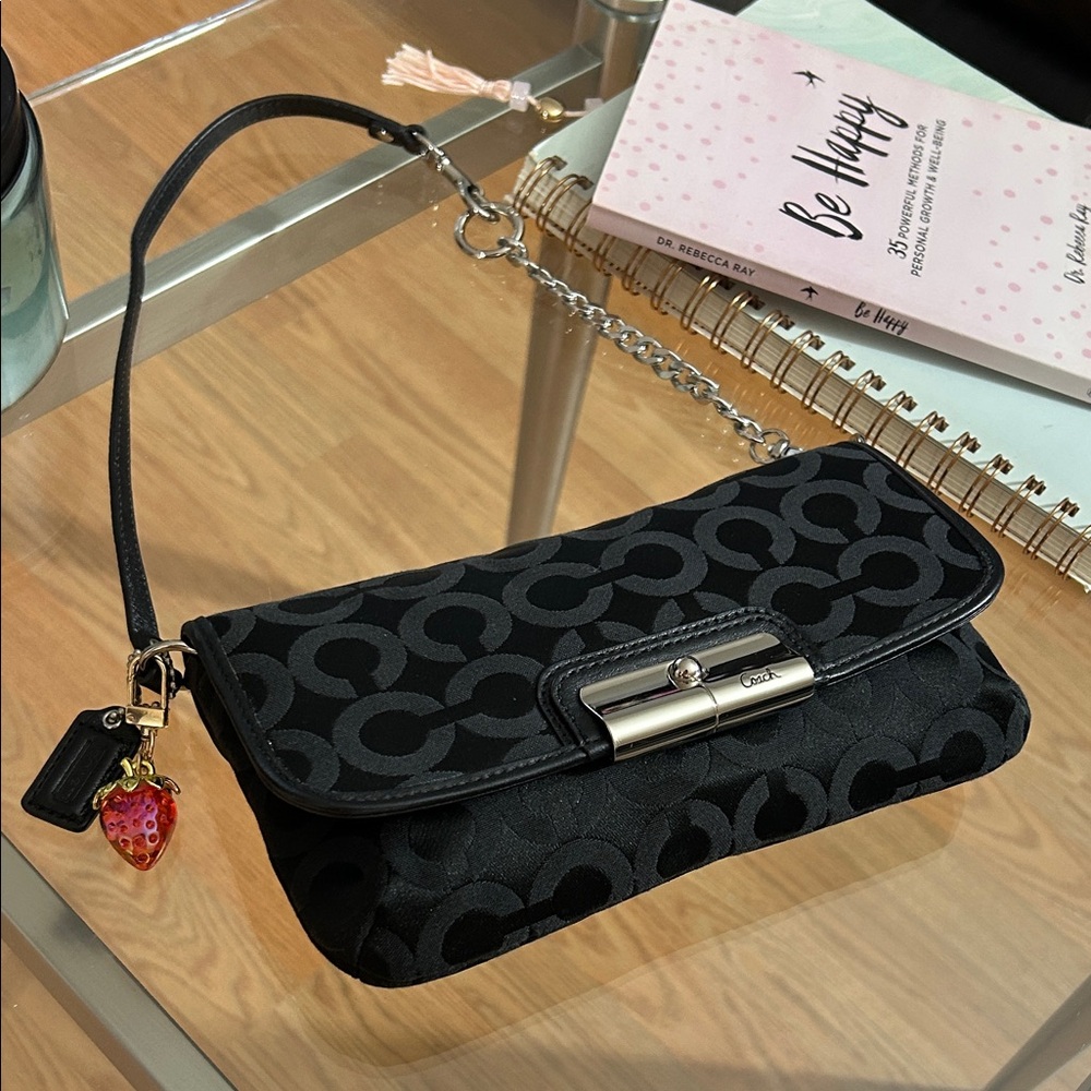 Coach Vintage Black Shoulder Bag